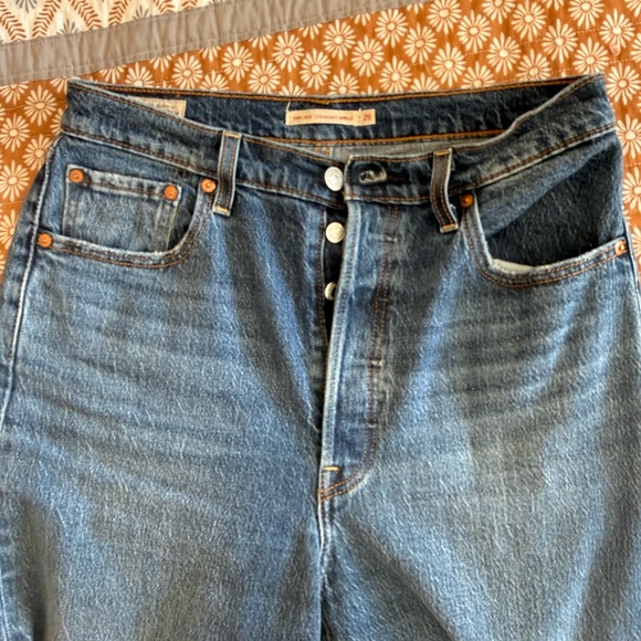 LEVI Premium Ribcage Straight Ankle Jeans 29" - Picture 5 of 8